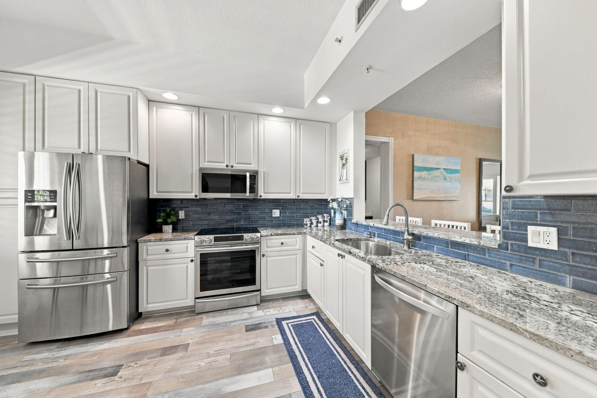 34 Harbour Isle Drive W, Unit 204, Fort Pierce, FL 34949 Photo