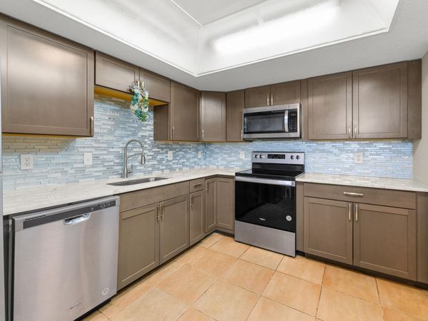 4500 Gefion Court, Unit 302, Lake Worth, FL 33467