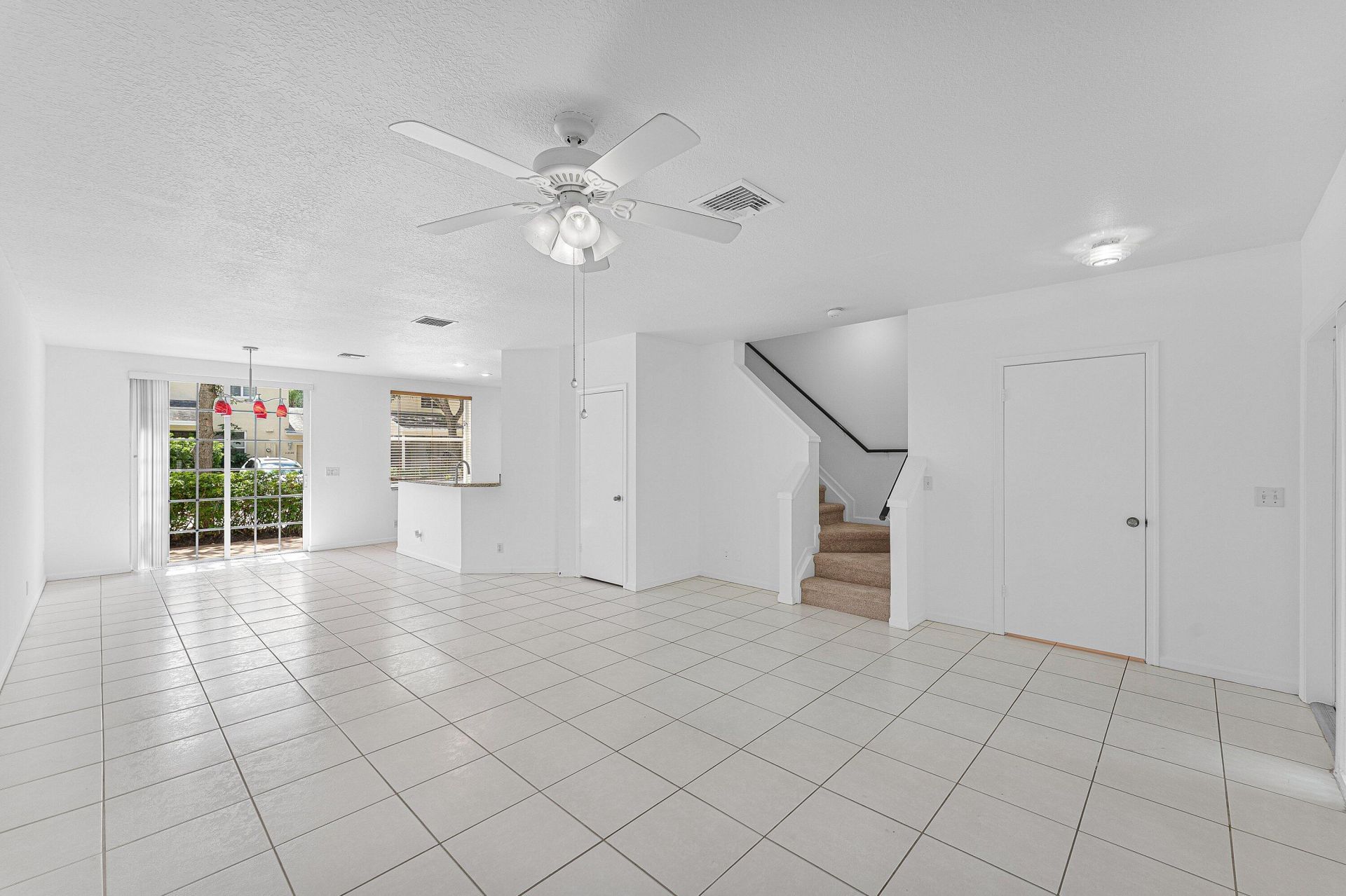 11031 Periwinkle Lane, Tamarac, FL 33321 Photo