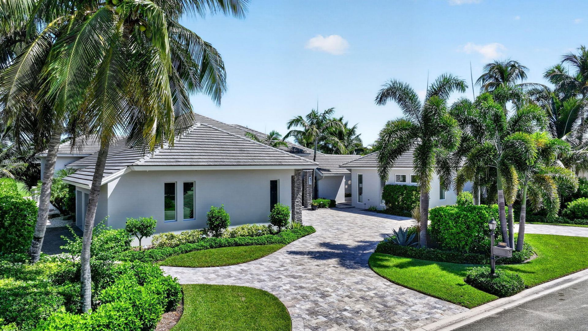 7037 SE Harbor Circle, Stuart, FL 34996 Photo