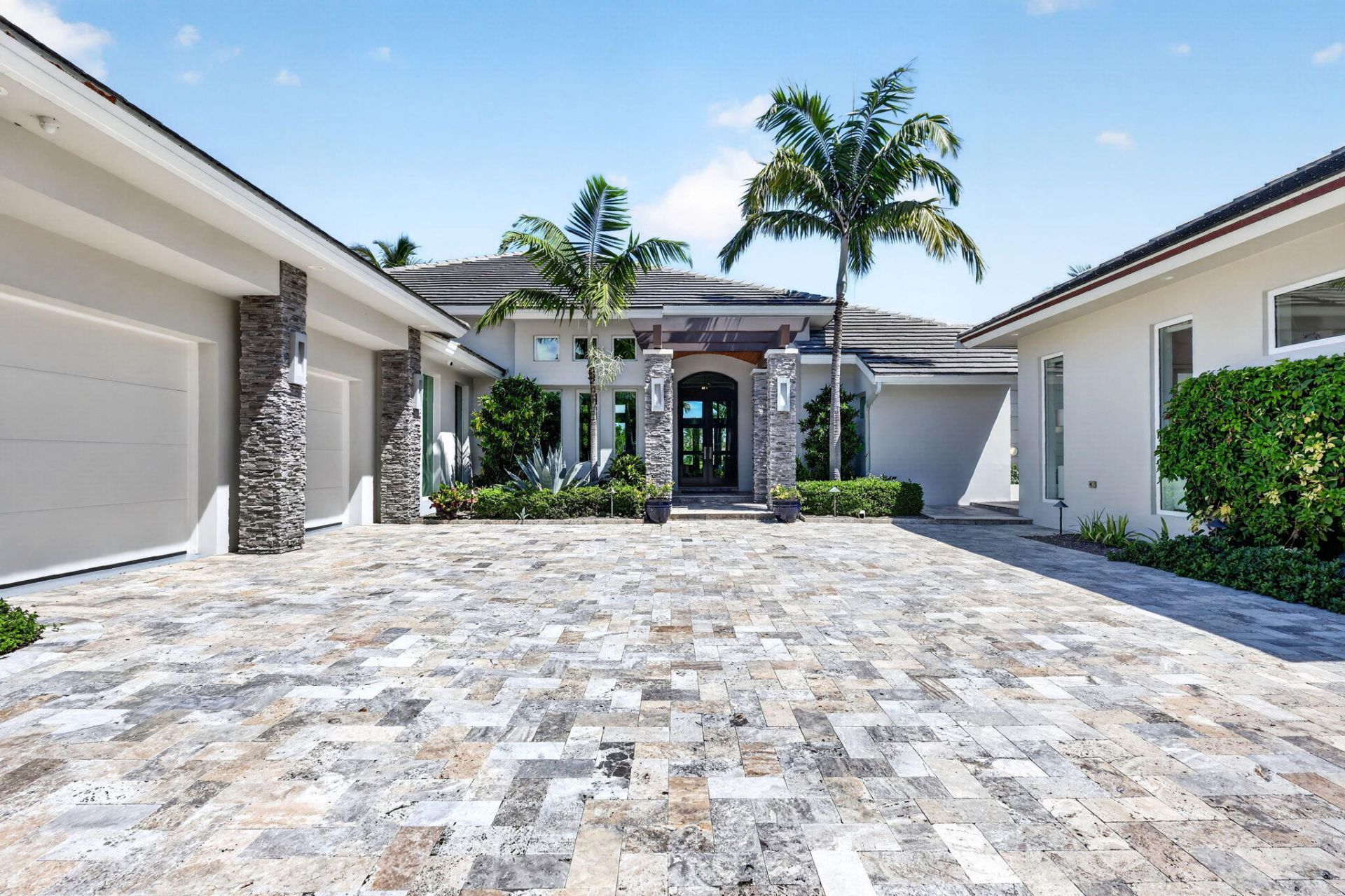 7037 SE Harbor Circle, Stuart, FL 34996 Photo
