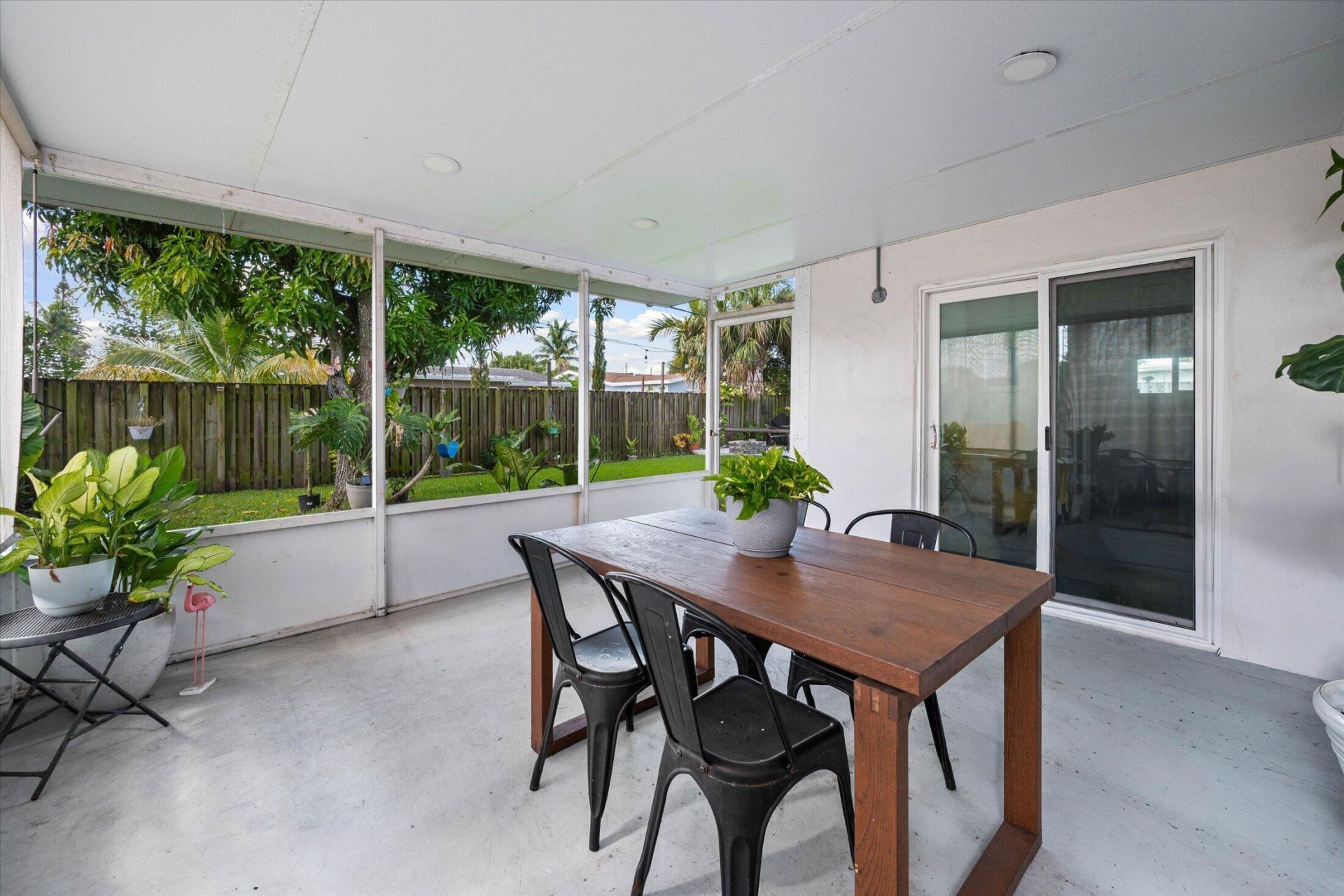8980 NW 25th Street, Sunrise, FL 33322 Photo