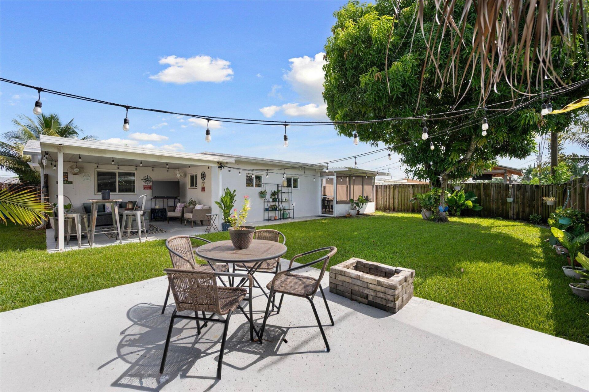 8980 NW 25th Street, Sunrise, FL 33322 Photo