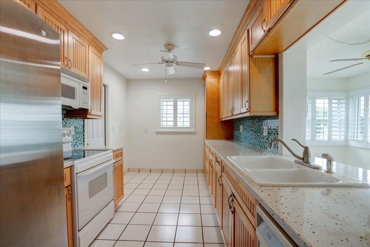 2198 SW 12th Avenue, Boynton Beach, FL 33426 Photo
