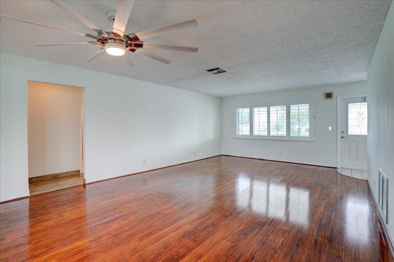 2198 SW 12th Avenue, Boynton Beach, FL 33426 Photo