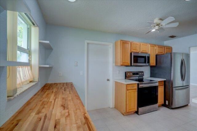 1590 SW 13th Terrace, Boynton Beach, FL 33426 Photo