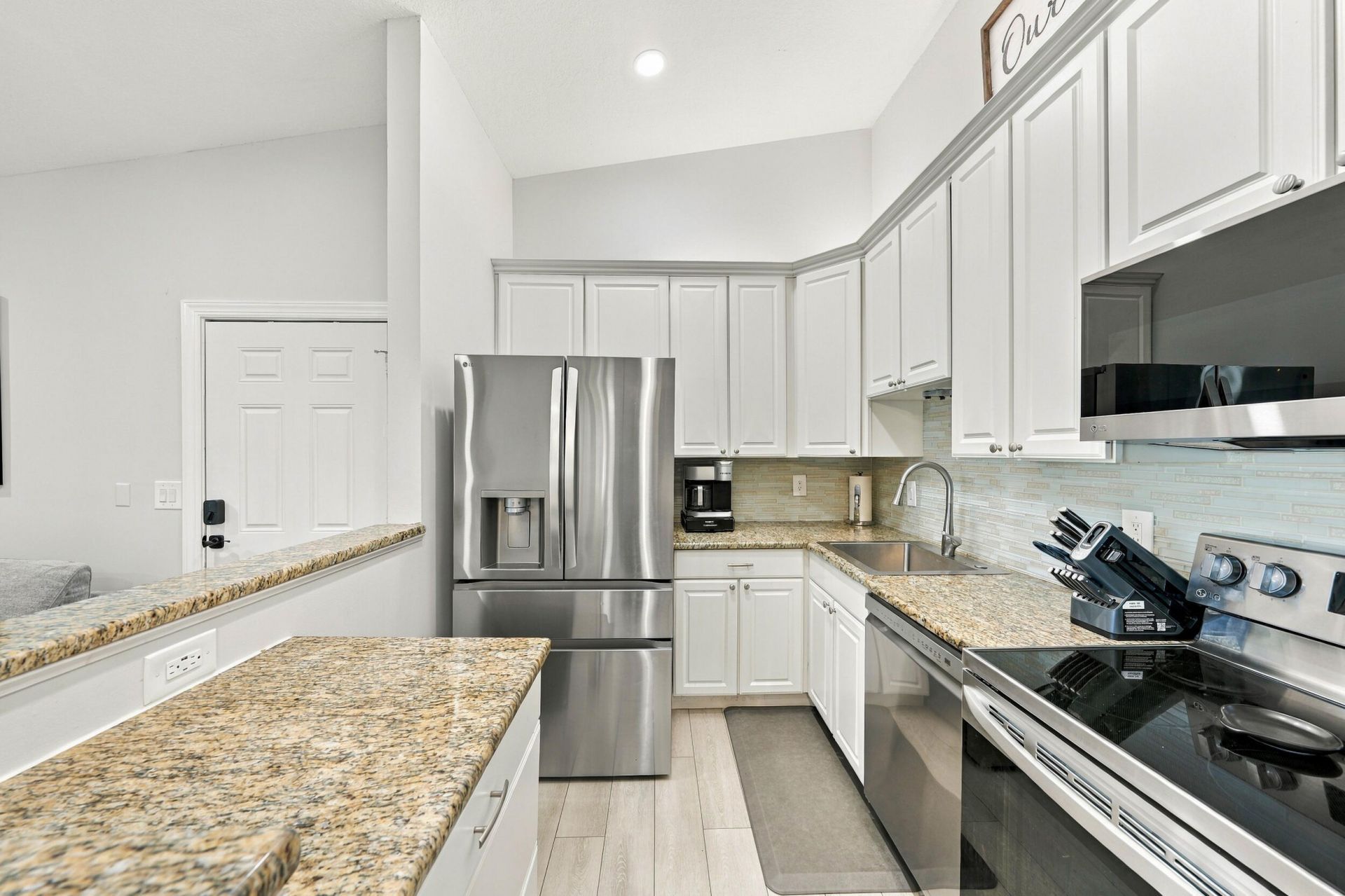 1111 Duncan Circle, Unit 202, Palm Beach Gardens, FL 33418 Photo