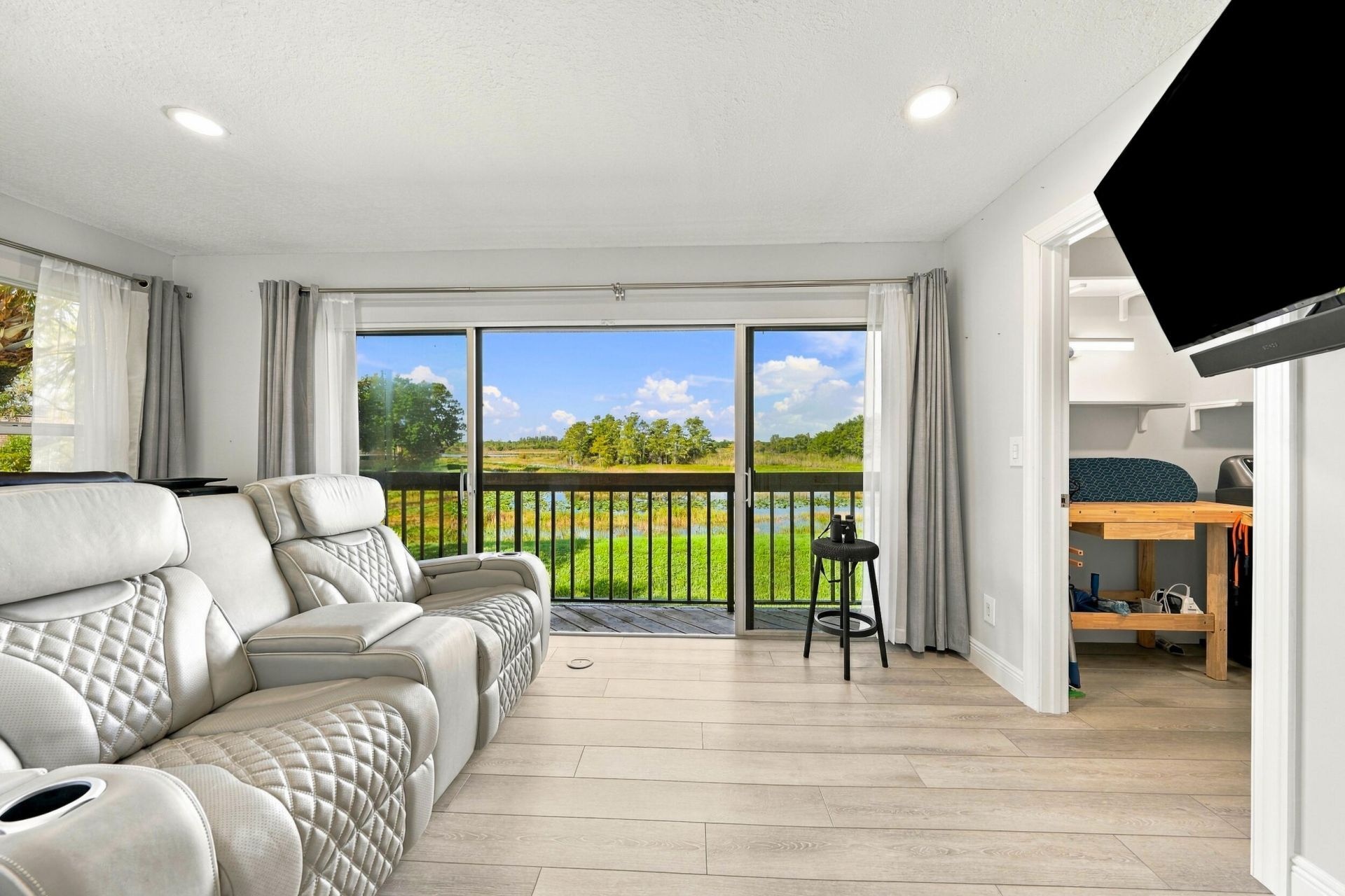 1111 Duncan Circle, Unit 202, Palm Beach Gardens, FL 33418 Photo