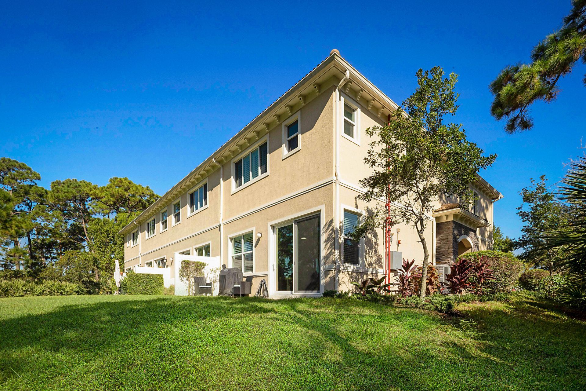 6216 SE Portofino Circle, Hobe Sound, FL 33455 Photo