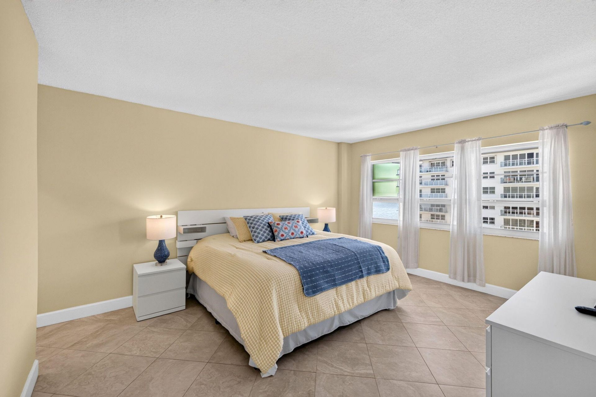 133 N Pompano Beach Boulevard, Unit Apt. Ph-5, Pompano Beach, FL 33062 Photo