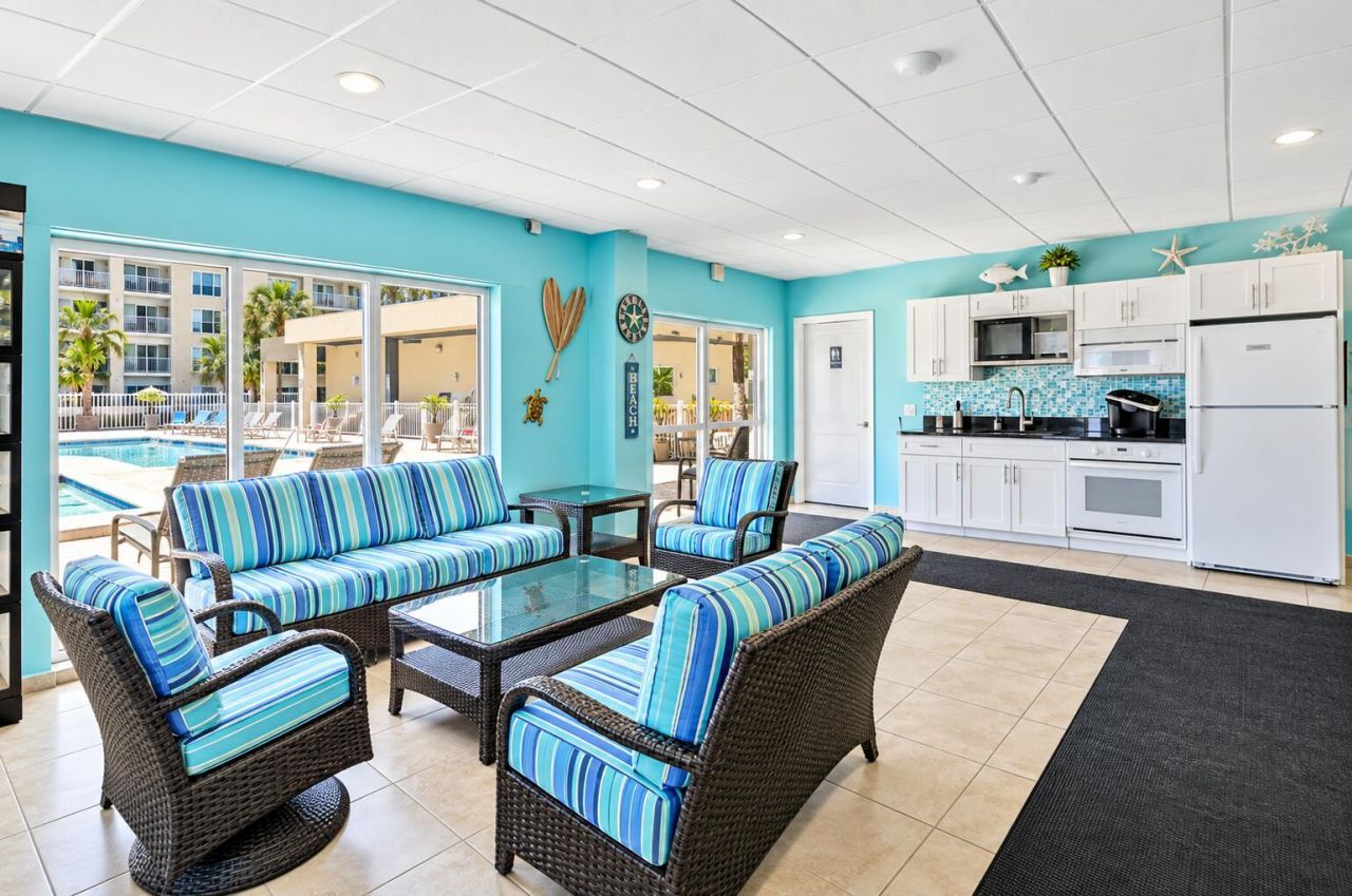 133 N Pompano Beach Boulevard, Unit Apt. Ph-5, Pompano Beach, FL 33062 Photo