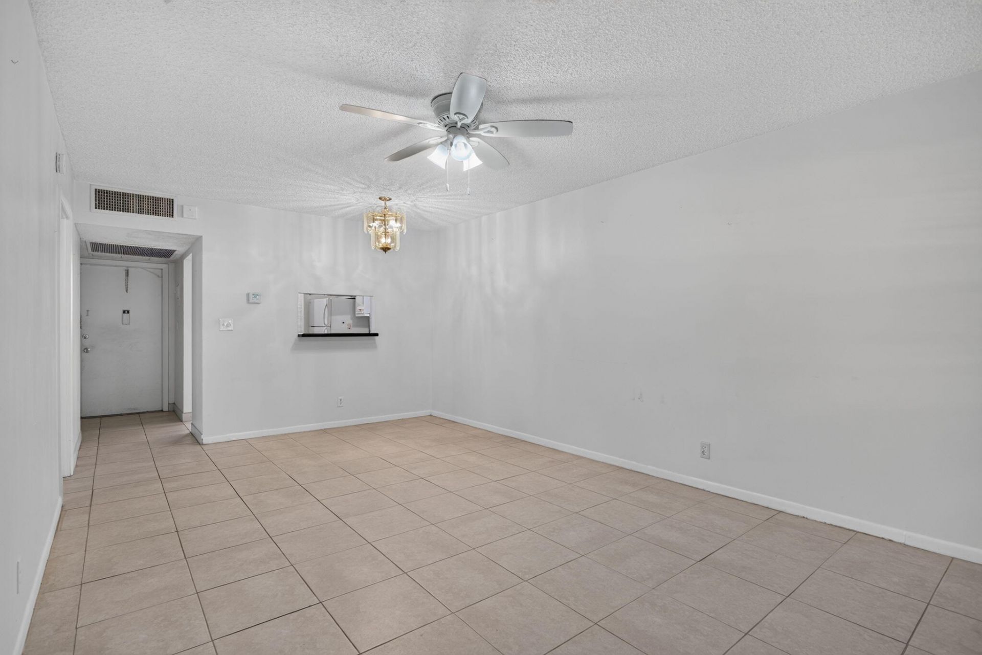 5181 W Oakland Park Boulevard, Unit 104, Lauderdale Lakes, FL 33313 Photo