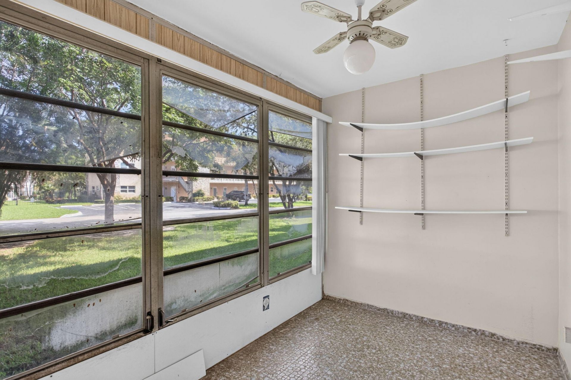 5181 W Oakland Park Boulevard, Unit 104, Lauderdale Lakes, FL 33313 Photo