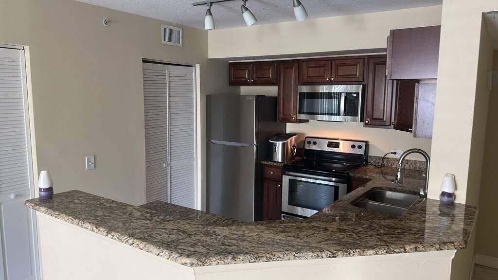 201 Villa Circle, Unit 201, Boynton Beach, FL 33435 Photo