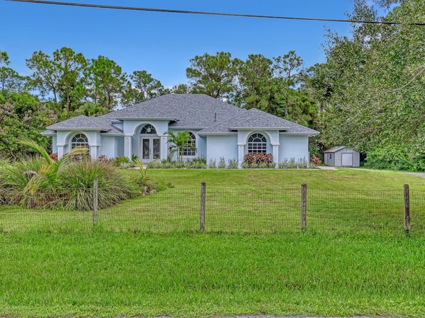 16085 E SECRETARIAT Drive, The Acreage, FL 33470