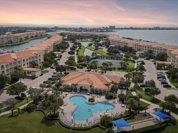 19 Harbour Isle Drive W, Unit 202, Fort Pierce, FL 34949