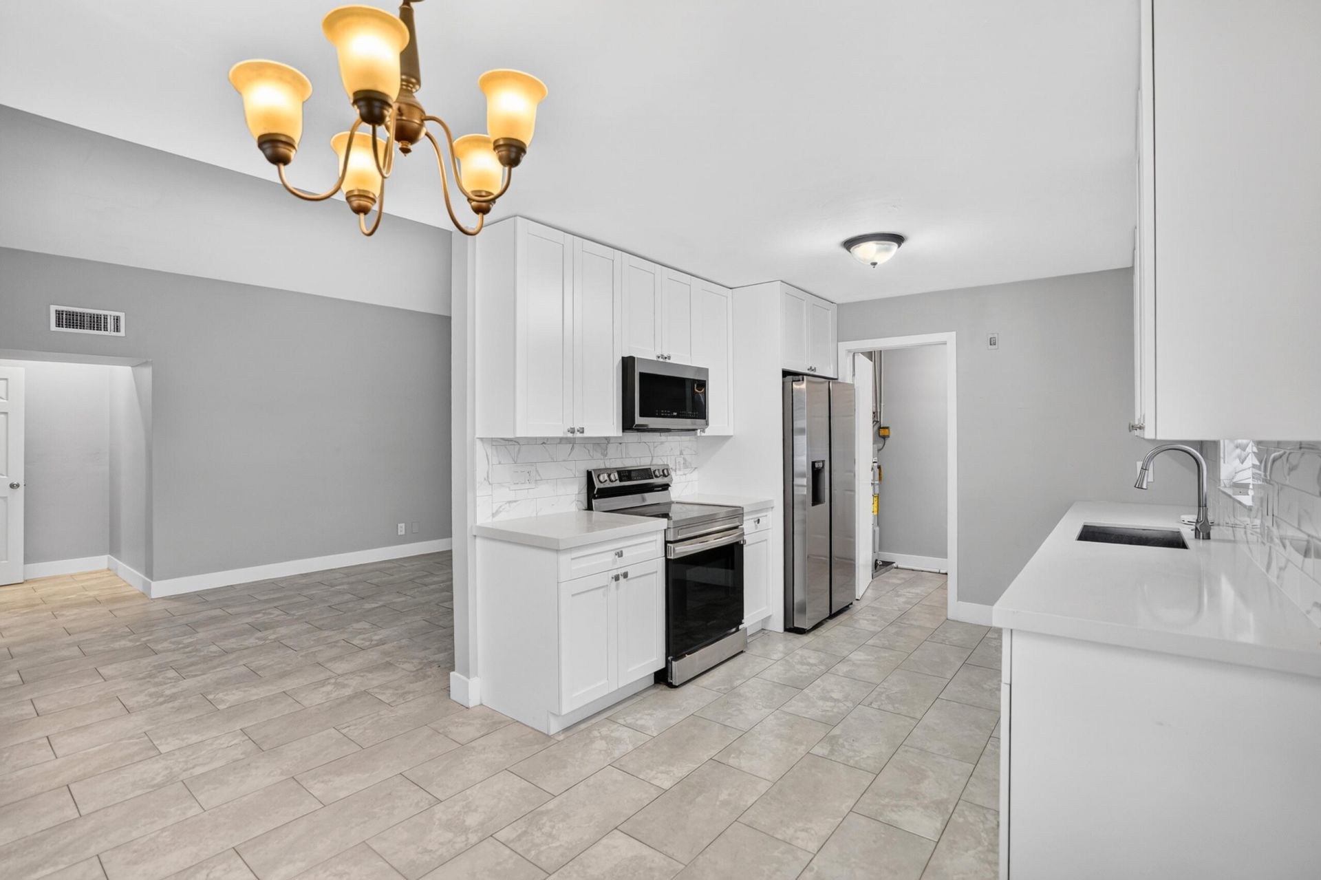 3765 NE 18th Avenue, Pompano Beach, FL 33064 Photo
