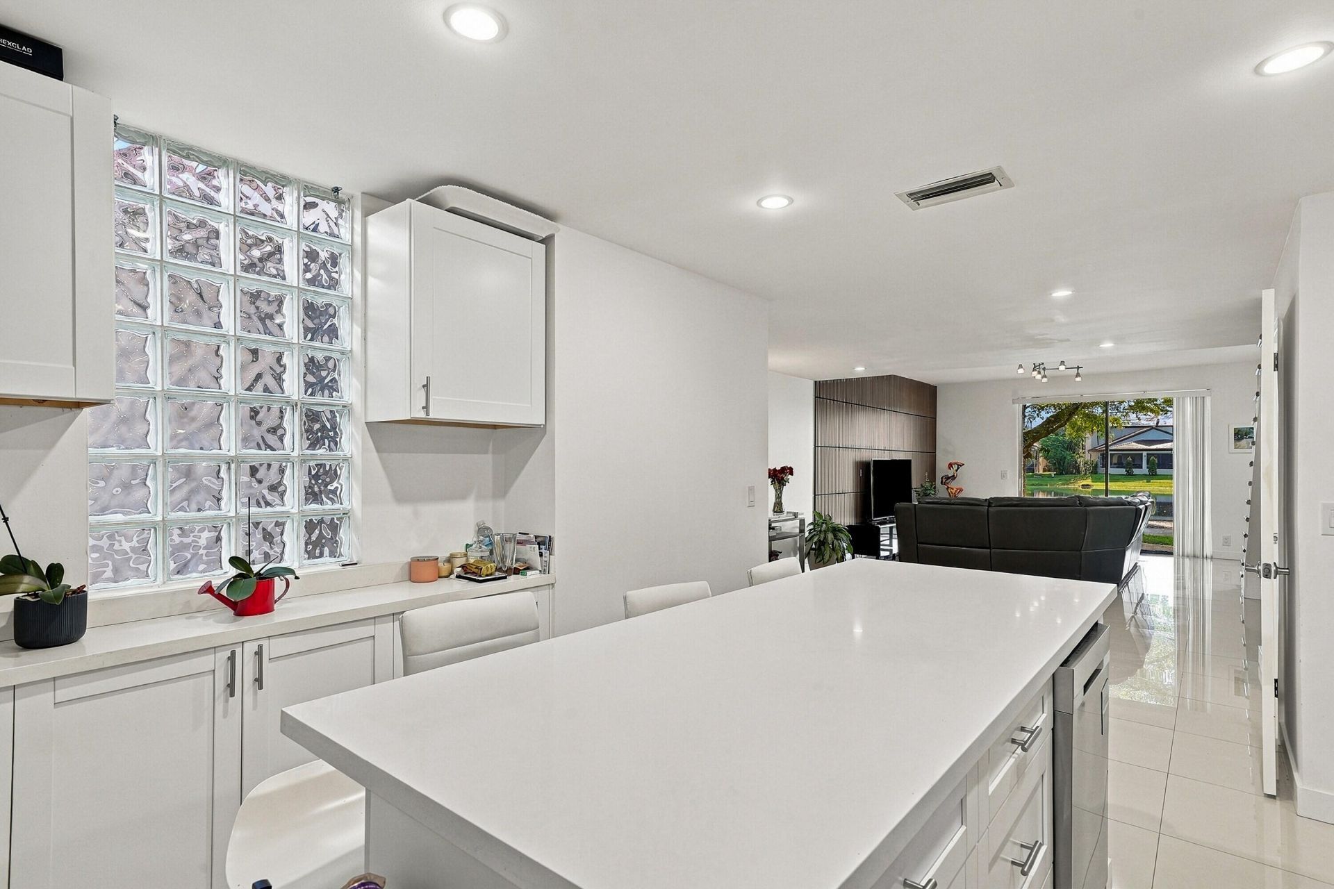 1521 Sorrento Drive, Unit 1521, Weston, FL 33326 Photo