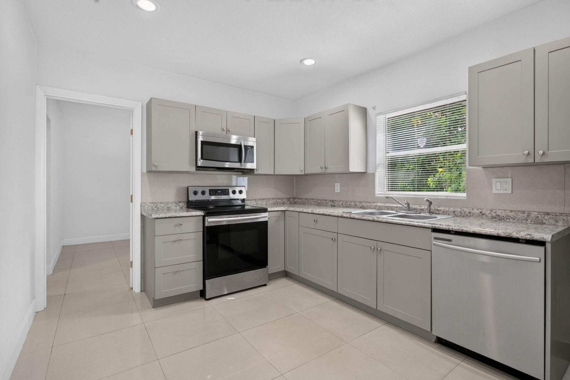 7571 Lasalle Boulevard, Miramar, FL 33023 Photo