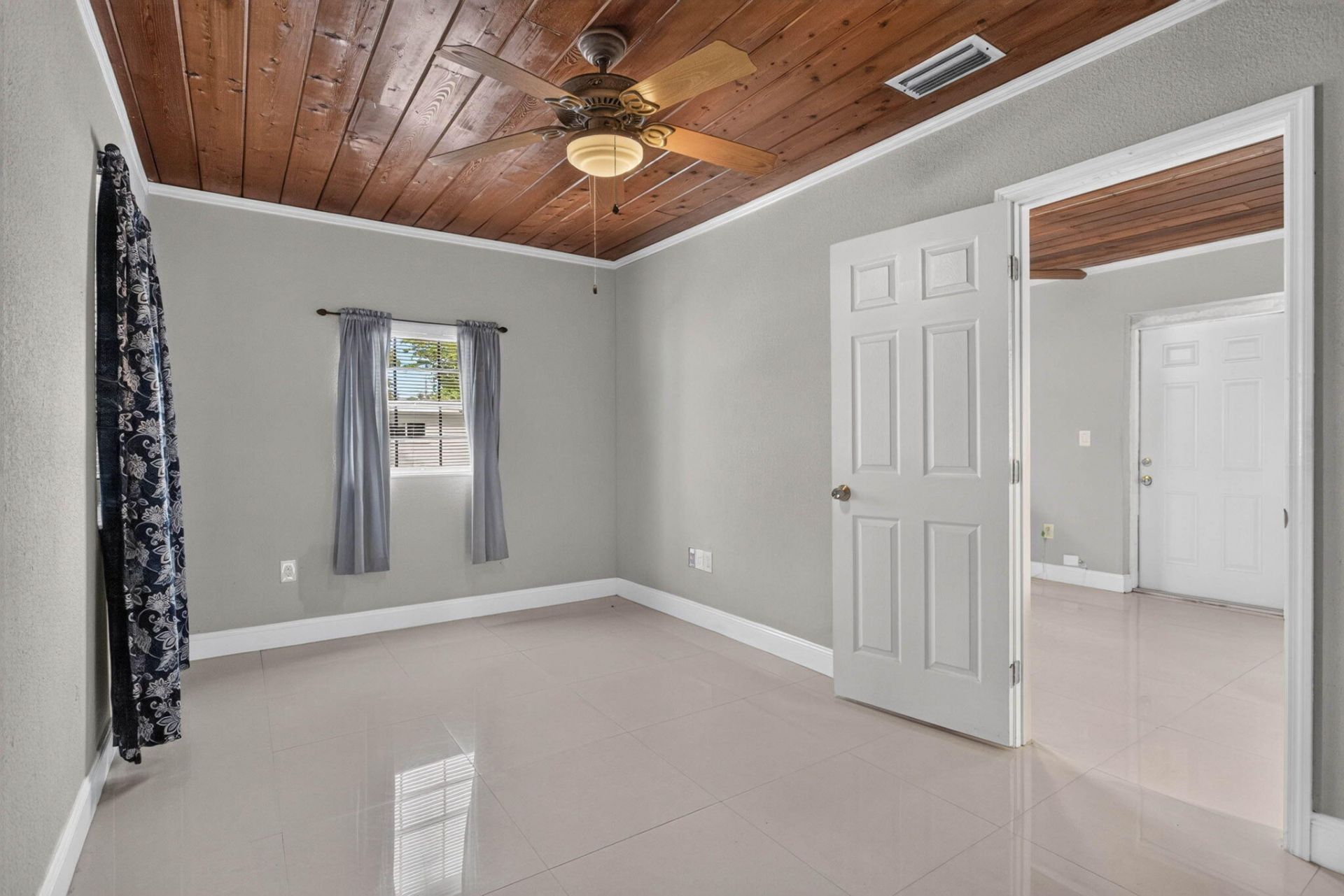 7571 Lasalle Boulevard, Miramar, FL 33023 Photo