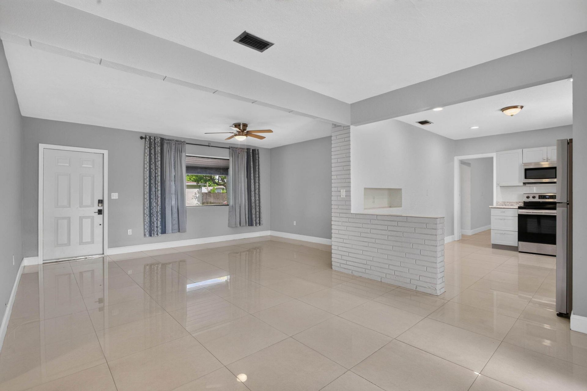 7571 Lasalle Boulevard, Miramar, FL 33023 Photo
