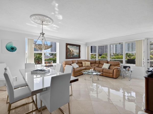 3300 NE 36th Street, Unit 309, Fort Lauderdale, FL 33308