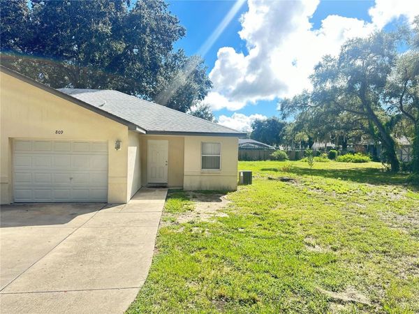 809 DENNIS AVENUE , FRUITLAND PARK, FL 34731