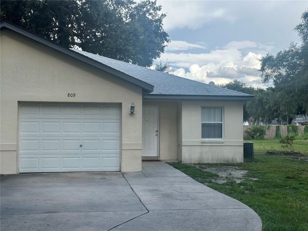 809 DENNIS AVENUE , FRUITLAND PARK, FL 34731