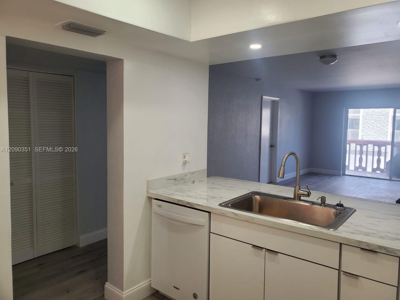 215 SE 3rd Ave, Unit 206D, Hallandale Beach, FL 33009 Photo