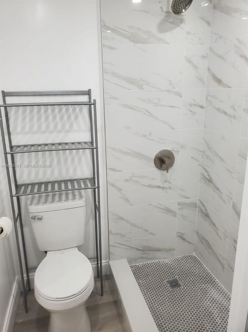 215 SE 3rd Ave, Unit 206D, Hallandale Beach, FL 33009 Photo