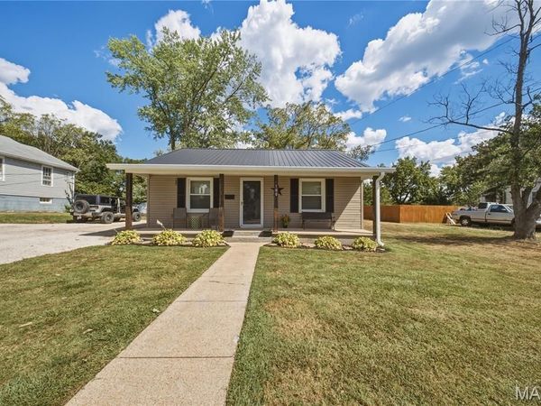 100 N Pershing Avenue , Salem, MO 65560