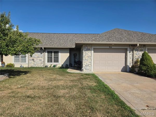 906 Aspen Avenue , Warrenton, MO 63383