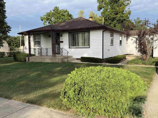 222 Dundee Street, South Bend, IN 46619