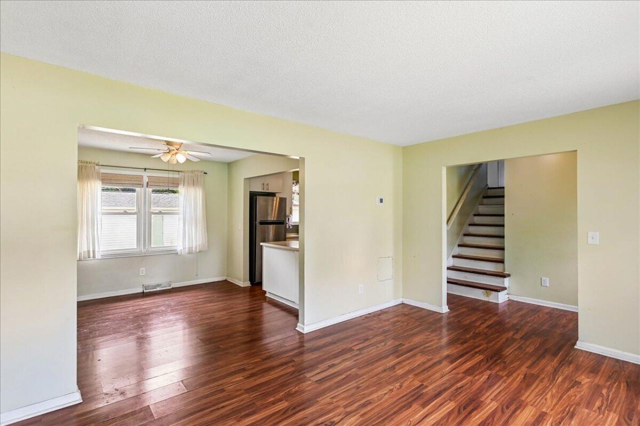 1263 Honeysuckle Lane Photo 11