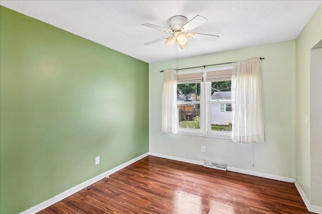 1263 Honeysuckle Lane Photo 13
