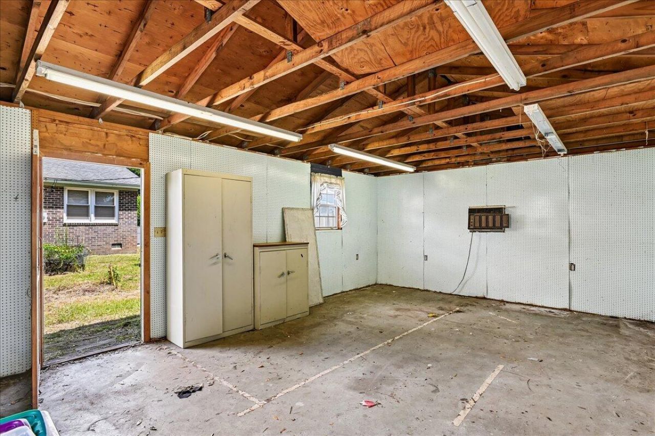 1263 Honeysuckle Lane Photo 52