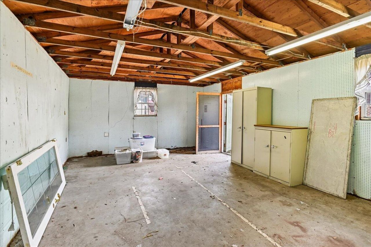 1263 Honeysuckle Lane Photo 54
