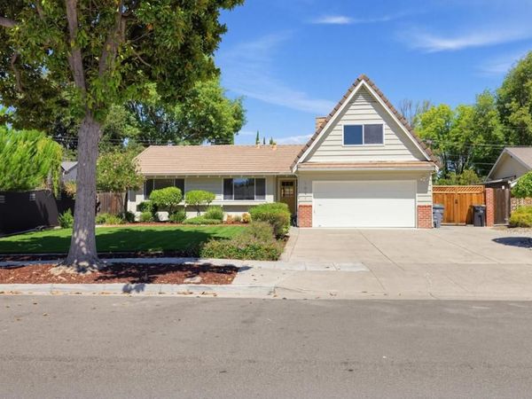 1091 Rockefeller Drive, Sunnyvale, CA 94087