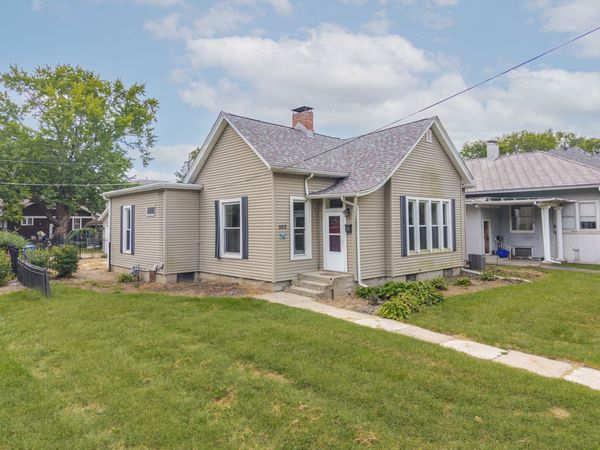 502 W Grove Street , Pontiac, IL 61764