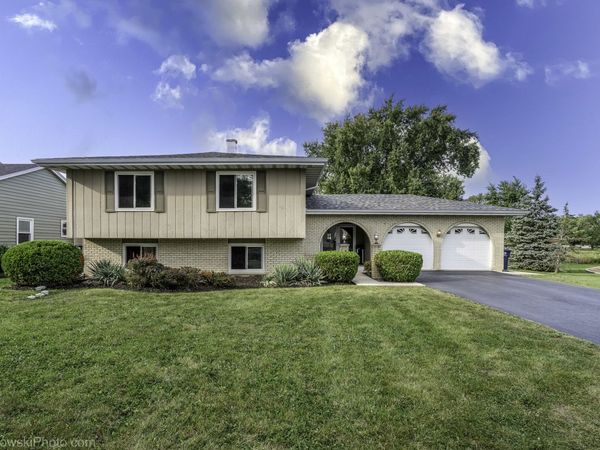 1810 71st Street , Darien, IL 60561
