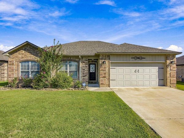 69 Smarty Jones Circle, Austin, AR 72007
