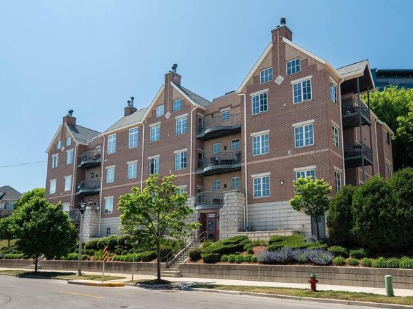 1809 N Commerce STREET, Unit 302, Milwaukee, WI 53212
