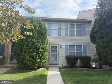 23 BATTENS CIRCLE, LEOLA, PA 17540