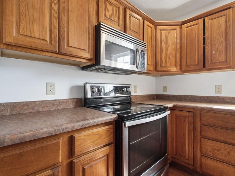3033 Benchmark Drive , Columbus, OH 43219 Photo 10