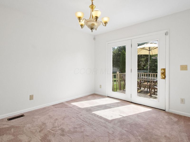 3033 Benchmark Drive , Columbus, OH 43219 Photo 7