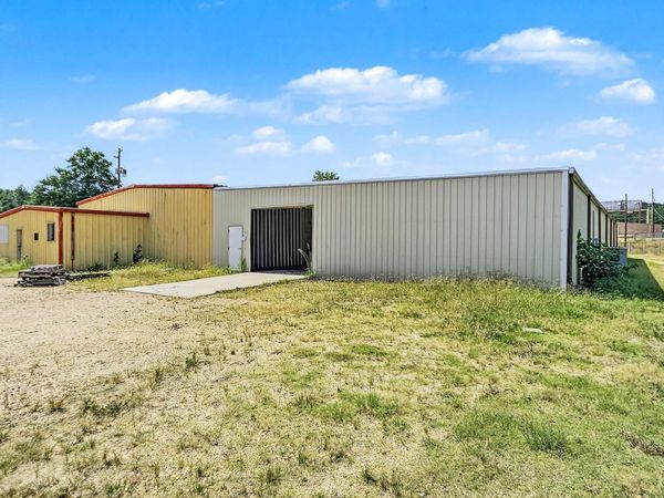 180 Cambridge Dr, Winfield, AL 35594