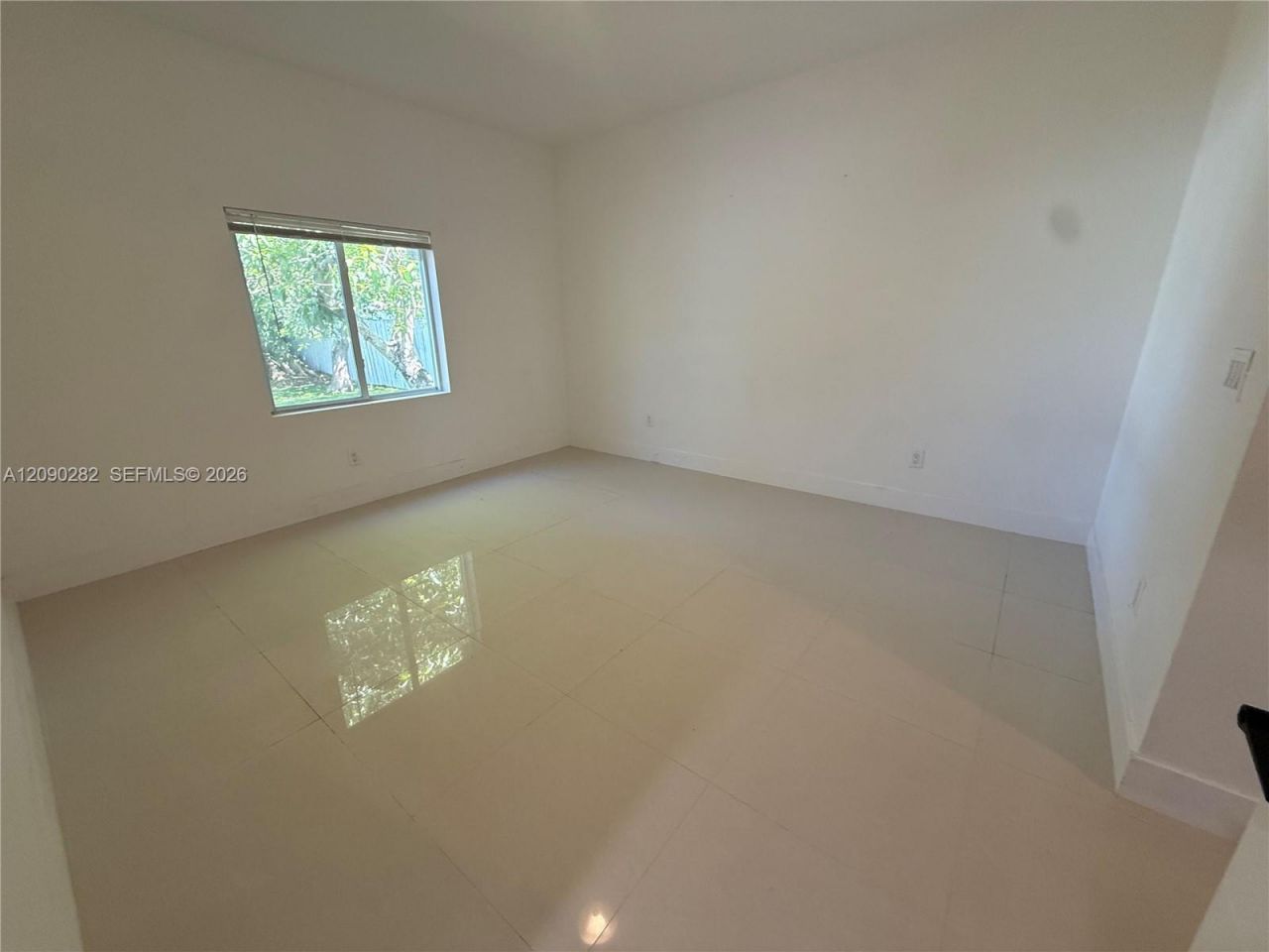 216 NW 9th St, Hallandale Beach, FL 33009 Photo