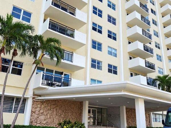 401 Golden Isles Dr , Unit 1015, Hallandale Beach, FL 33009