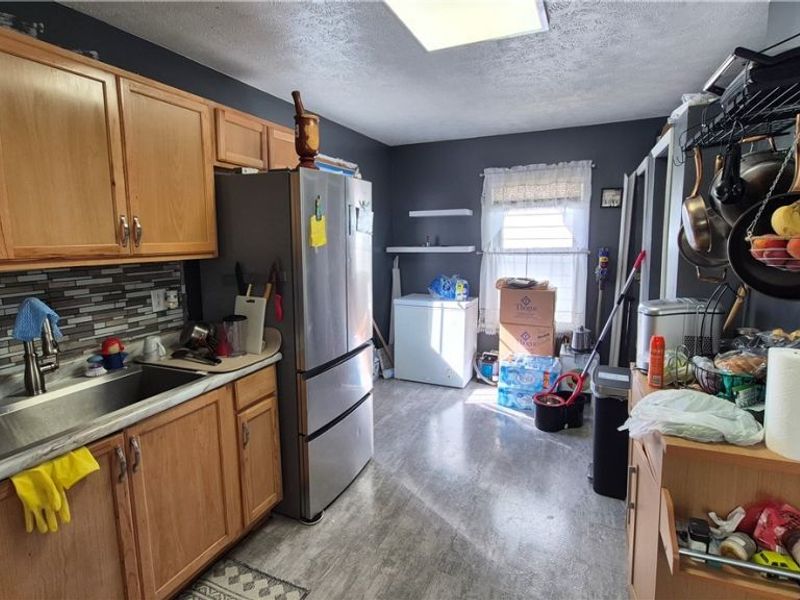 3917 Mapledale Avenue, Cleveland, OH 44109 Photo 10