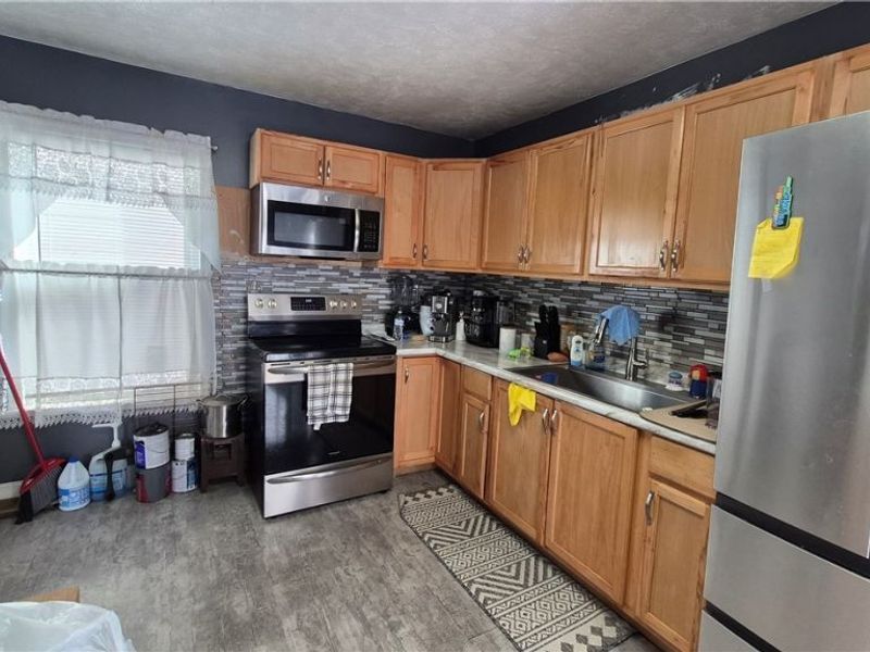 3917 Mapledale Avenue, Cleveland, OH 44109 Photo 11